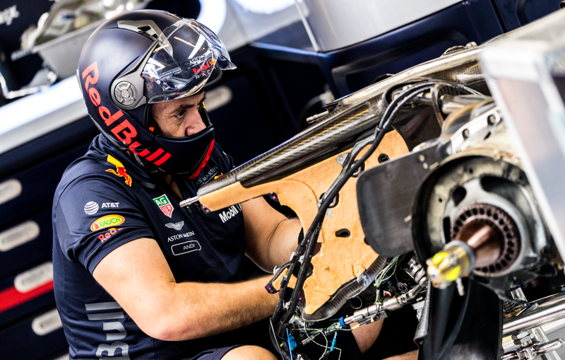 Illustration for article titled Here's All The Action From Friday At The U.S. Grand Prix